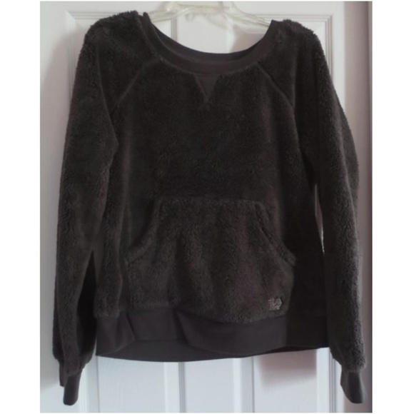 fila fuzzy sweatshirt